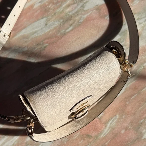 Coach EUC Off-White Leather shoulder & Crossbody Bag - Picture 10 of 16